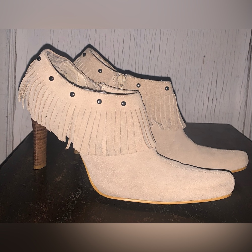 Mia Suede Booties with Fringe High Heels size 7.5! - Picture 2 of 6